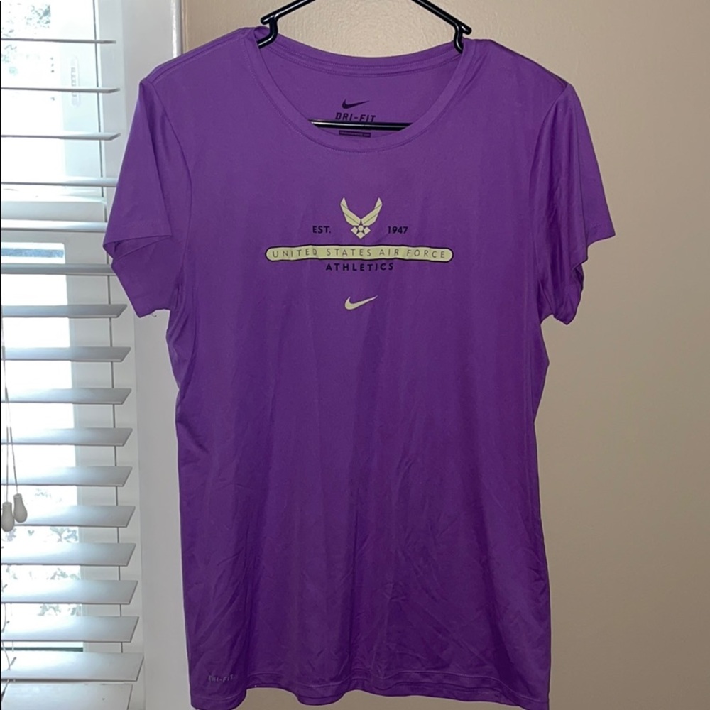 Nike dry-fit t-shirt